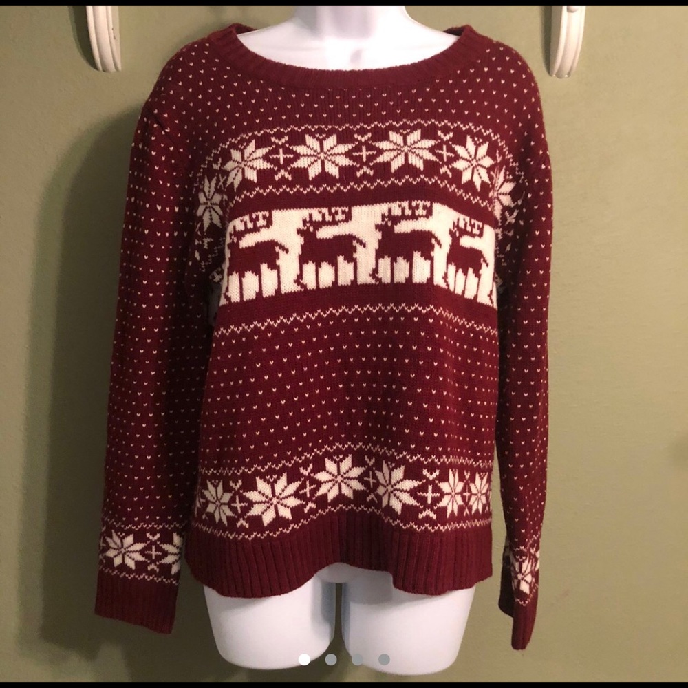 Red Winter Sweater ❄️ 🦌🤍